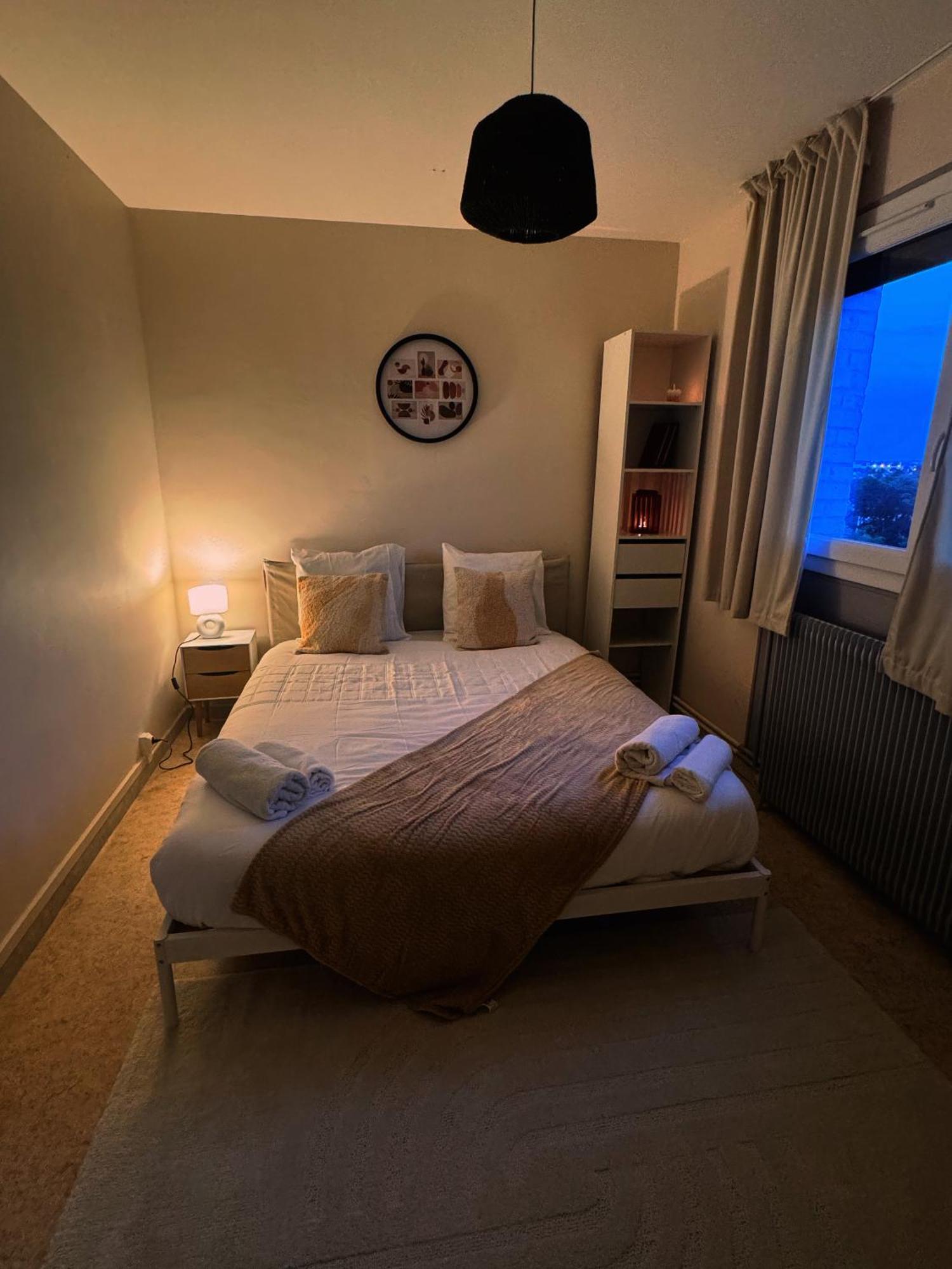 Le 6Eme Ciel Apartment Arras Bagian luar foto