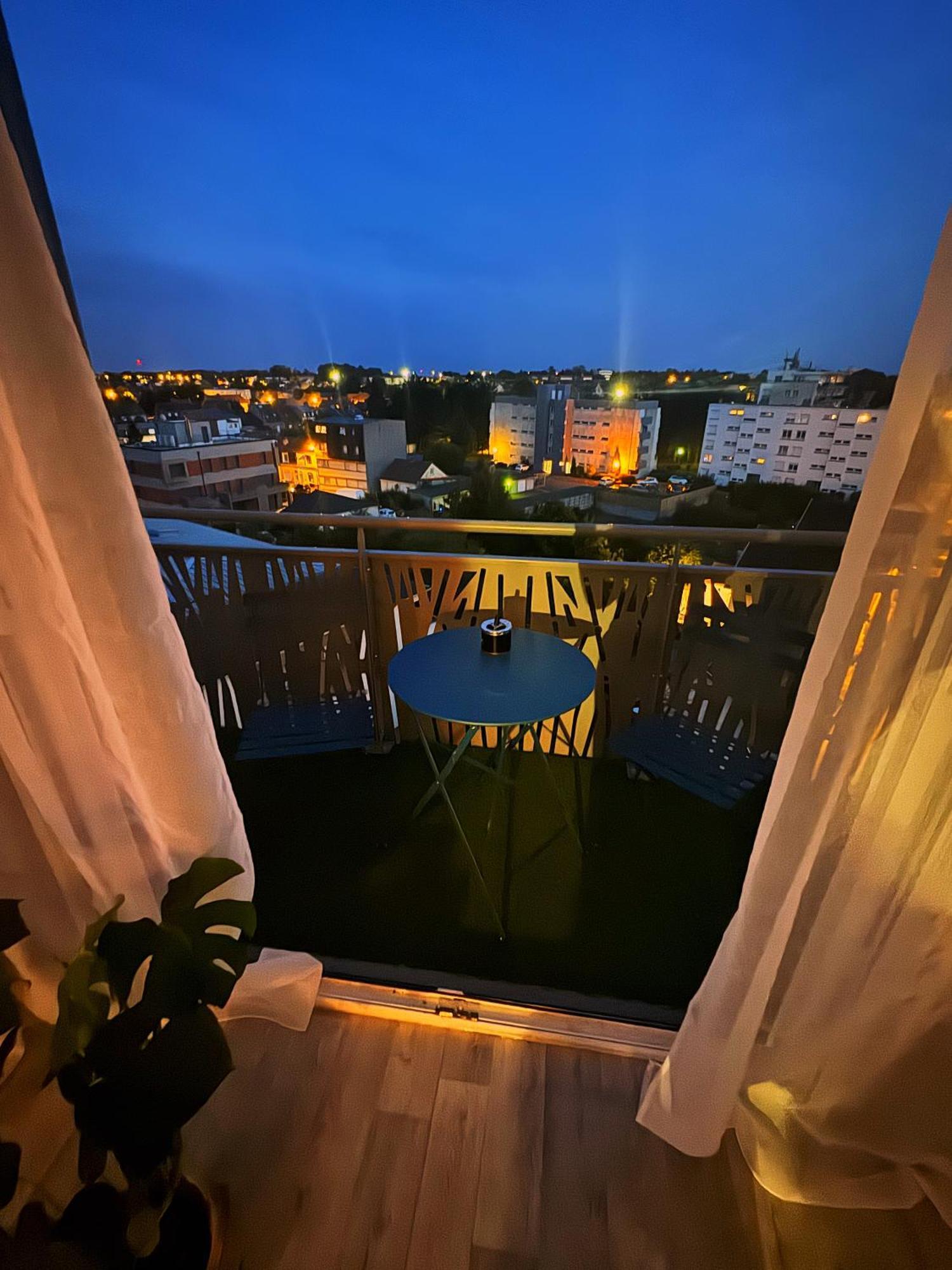 Le 6Eme Ciel Apartment Arras Bagian luar foto